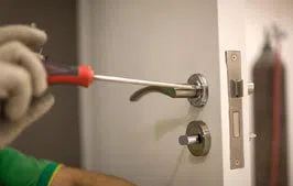 Locksmith Master Shop Portland, OR 503-716-1488 - 5-Locks-Repair